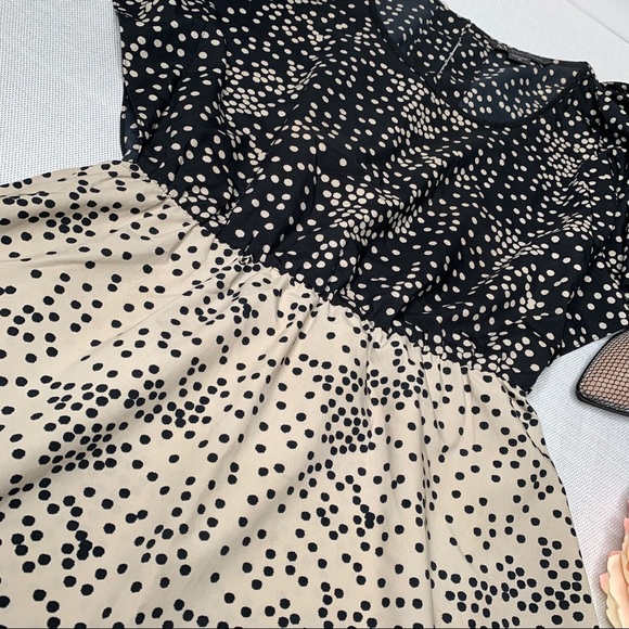 Armani Exchange’ Butterfly Sleeve Dress - Picture 4 of 9